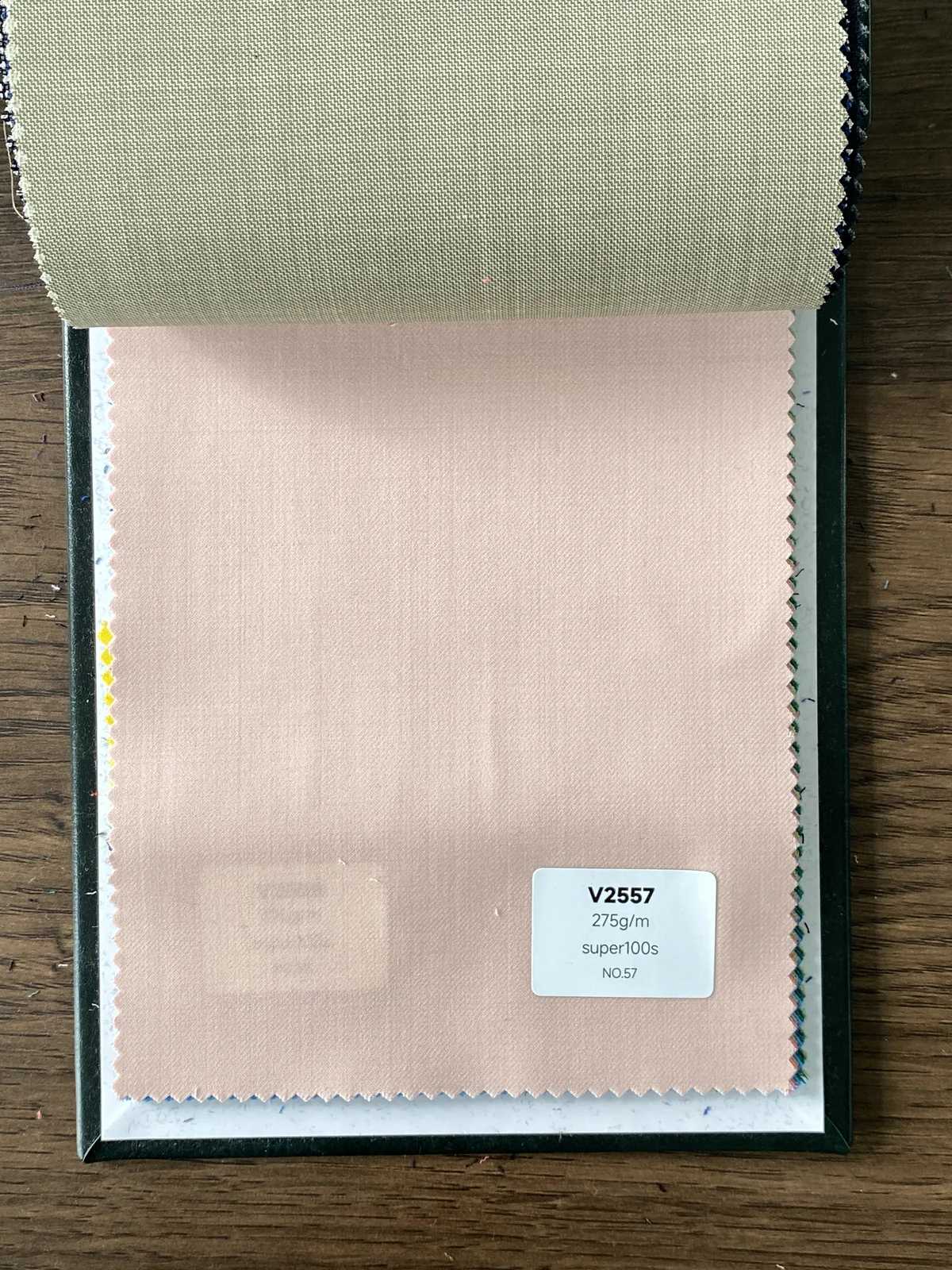 V2557