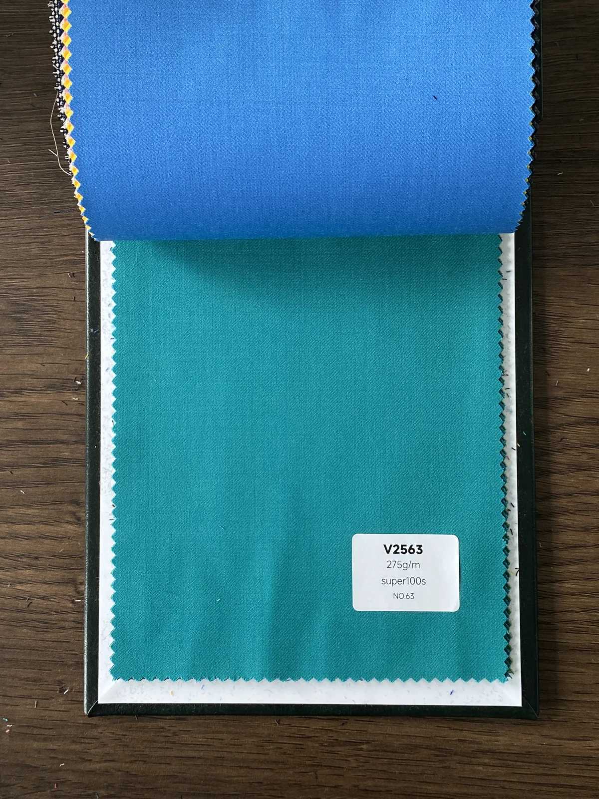 V2563